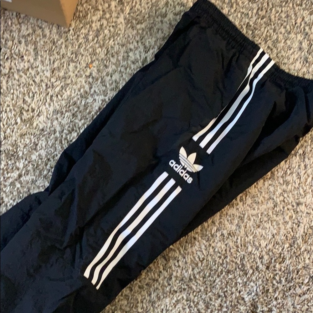 Adidas windbreaker joggers